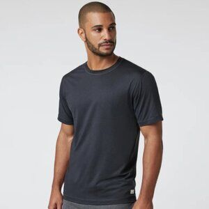 Vuori Black Tradewind Performance Tee 2.0 - Small